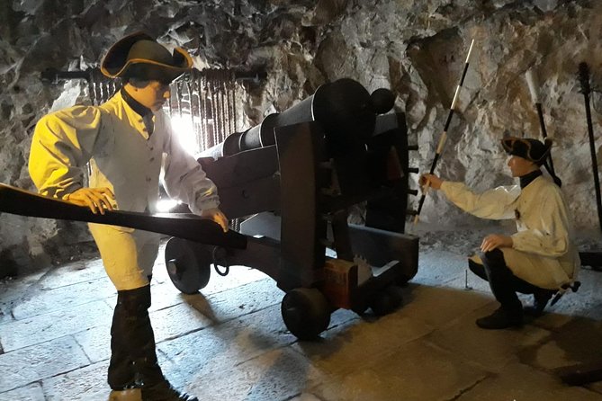 Gibraltar Sightseeing : Classic Rock Tour plus World War 2 Tunnels (Private) - St. Michael’s Cave and the Skywalk, the best mix of wow and easy time