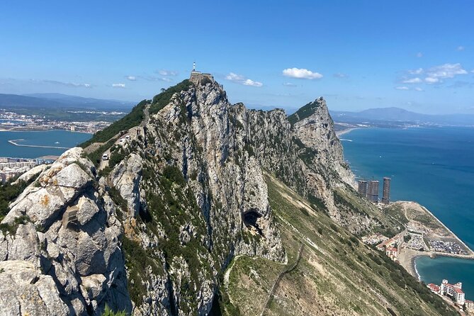 Go Tours 360° Experience in Gibraltar with Professional Guide - A 3-hour Gibraltar plan that hits the big sights without the stress