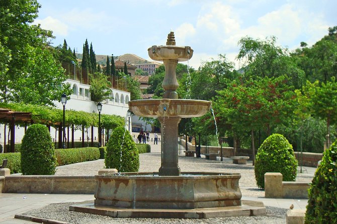 Granada Day Trip from Seville with Skip-the-line Alhambra Access - Timing, Comfort, and the Medium-Walking Reality