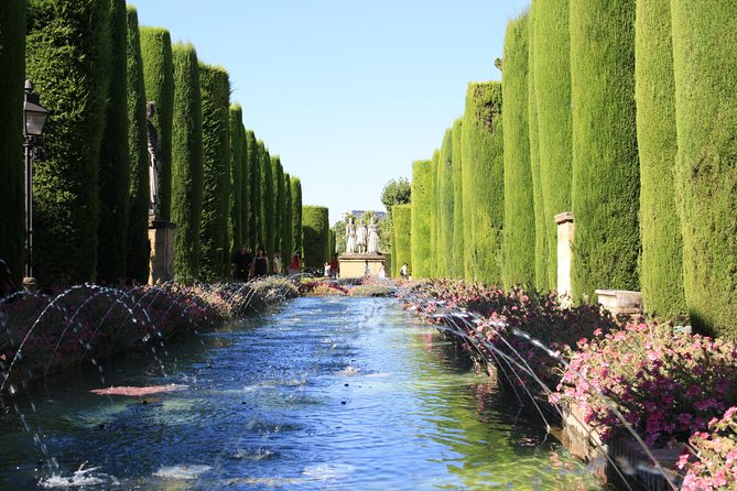 Guided tour: discover the 2 great monuments in Córdoba: Mezquita and Alcázar. - What the Guide and Headphones Actually Change