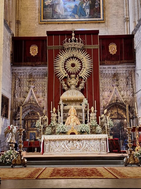 Guided tour in the Cathedral of Seville - Meeting at Plaza Virgen de los Reyes, then skipping the busy entry