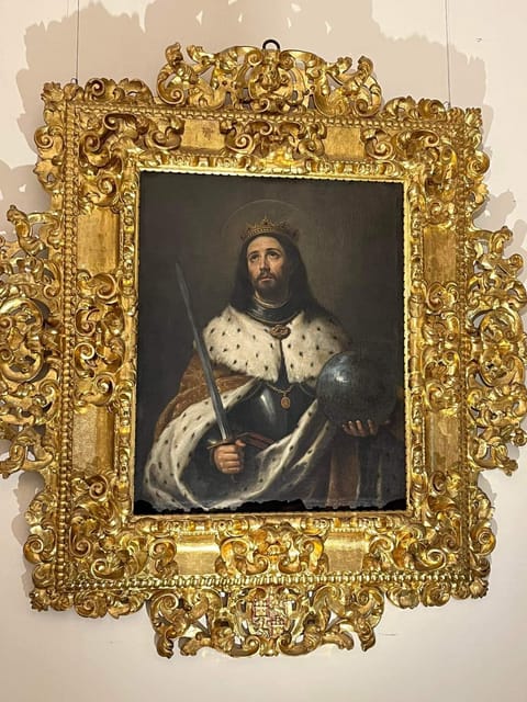 Guided tour in the Cathedral of Seville - Columbus tombs, sacristy, and chapter house: the art stops you will remember