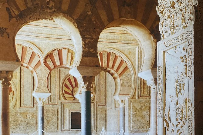 Guided tour of Medina Azahara in Spanish without Bus. Official Guides - Museum and interpretation center: context that makes the stones make sense