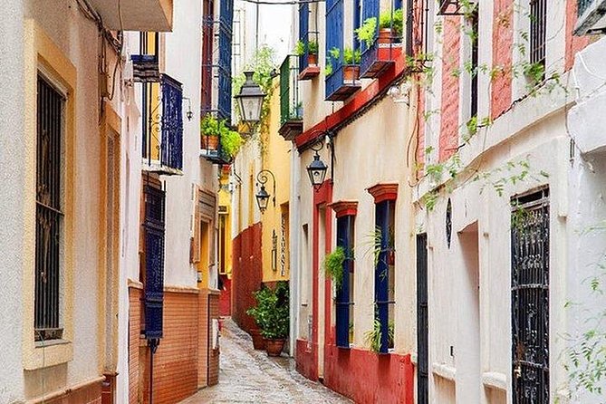 Guided Tour of Santa Cruz Jewish Quarter, Alcázar, and Cathedral - The Plaza stops you will actually remember