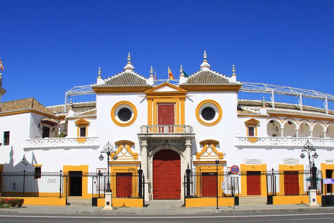 Highlights Bike Tour in Seville - Bikes, helmets, and what to bring for comfortable riding
