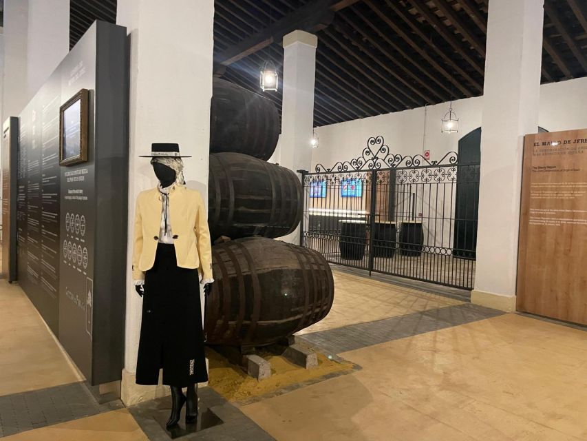 Jerez de la Frontera: Sherry Winery Tour with Tasting - Where to start in Jerez, and how the tour flows