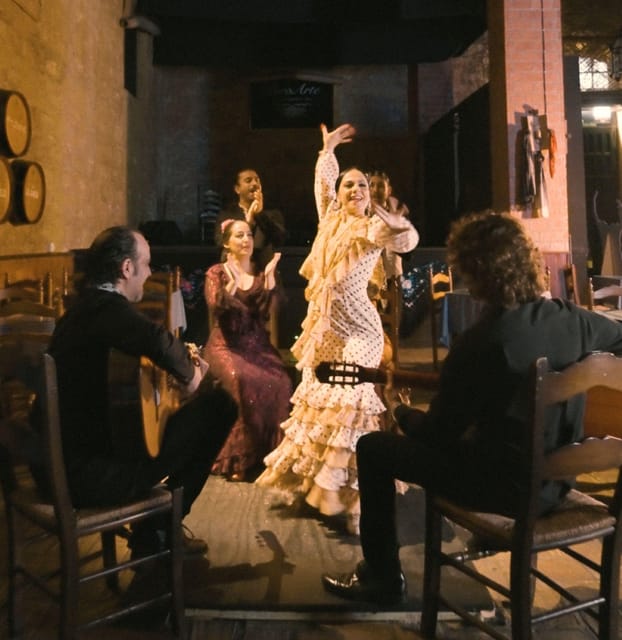 Jerez: Flamenco Show and Menú at Tablao Puro Arte 2025 - What the One-Hour Show Looks Like in Practice
