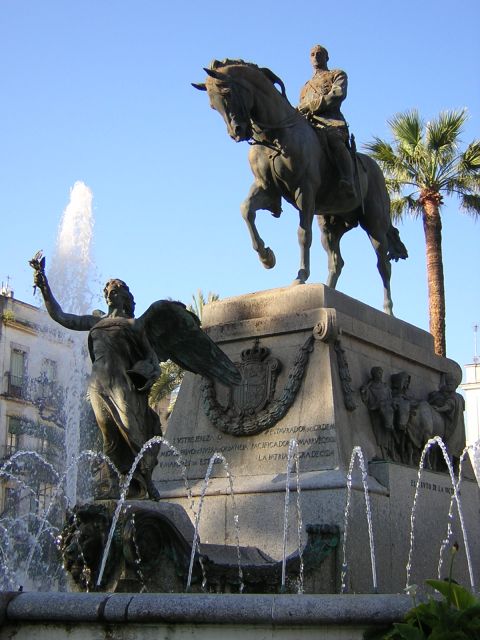 Jerez: Historic Center Guided Tour - Muslim and Christian layers around the Alcázar wall