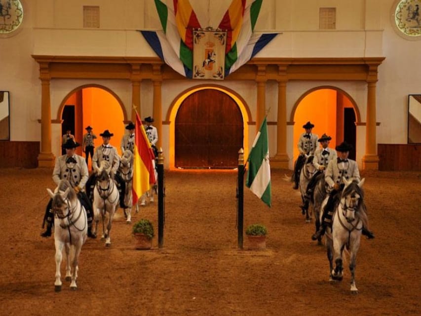 Jerez: Historic center of Jerez and horse show - Barrio de San Miguel: flamenco and wine heritage in the streets