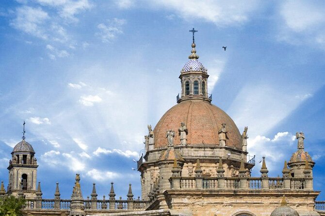 Jerez Walking Tour with Alcazar and Cathedral Entrance - Meeting at Plaza del Arenal, and What to Bring