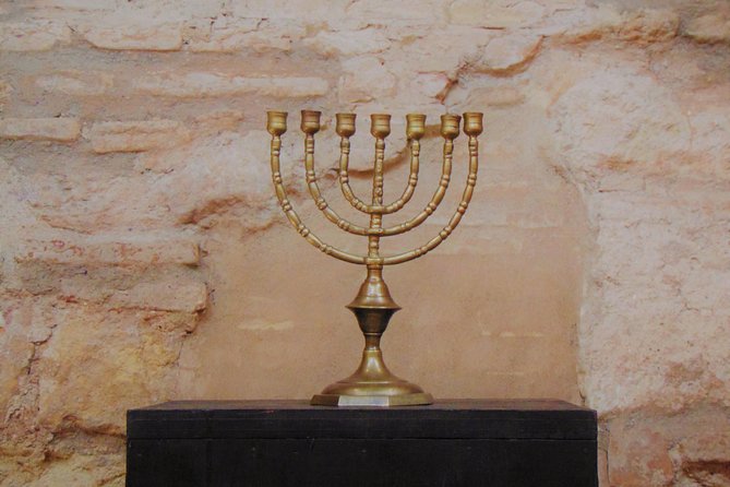 Jewish quarter and Alcazar of the Christian Monarchs - Logistics That Matter: Meeting Point and How to Not Lose Time
