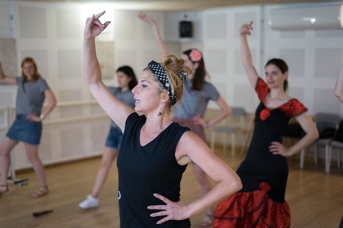 Learn Flamenco in 90 minutes - Gift flower - English instruction: what that means for your learning
