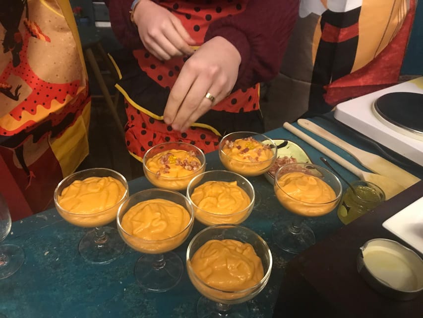 Local cooking class in Cordoba. Hands on: Salmorejo - Your 1-hour Salmorejo workshop: what you’ll do step by step