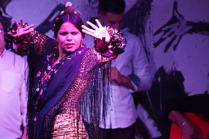 Los Gallos Flamenco Show Admission Ticket - Inside the Small Theater: Seats, Sound, and Why This Room Works