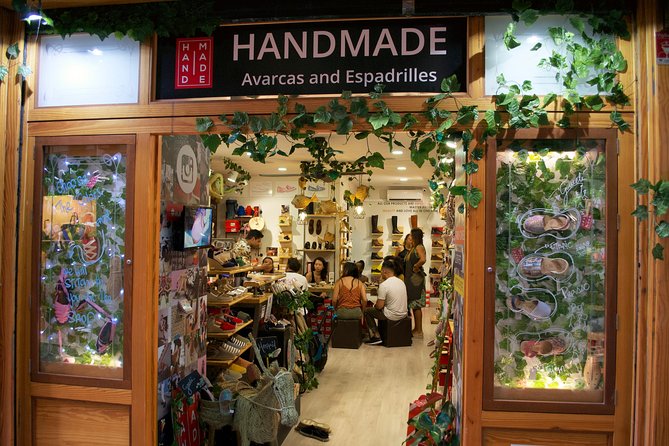 Make Authentic Espadrilles in Seville - Who should book this espadrilles workshop in Seville