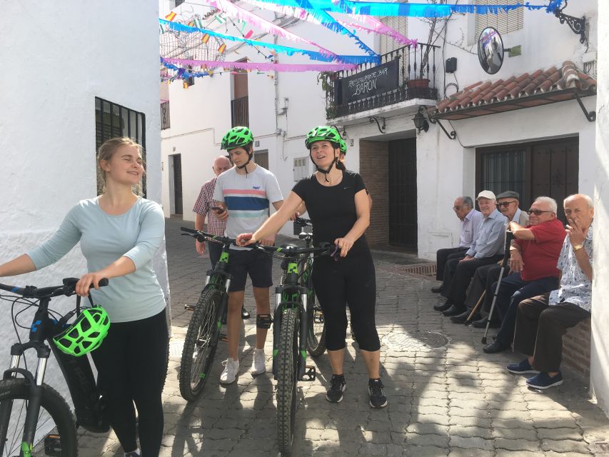 Marbella: E-Mountain Bike Explorer Tour - The guides: patient coaching and safe riding, especially off-road