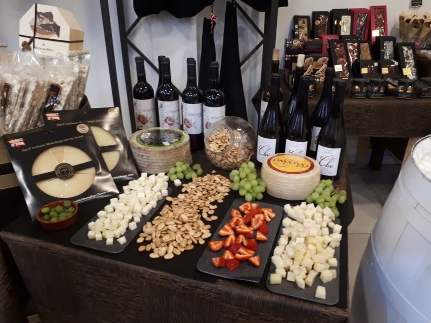 Marbella: Tour of the Old Town with Tapas & Wine - Key highlights if you care about real local flavors