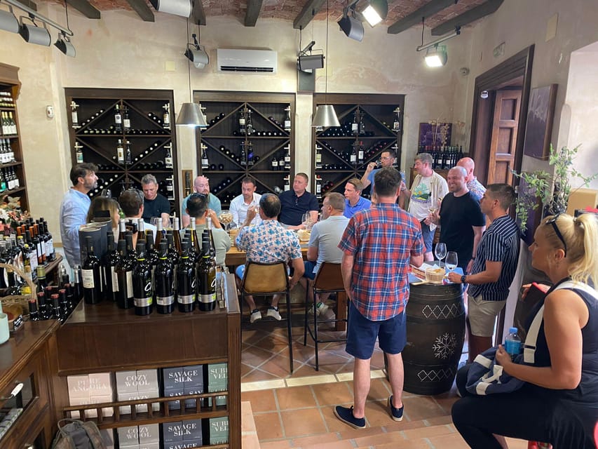 Marbella: Tour of the Old Town with Tapas & Wine - Marbella’s Old Town, in Three Hours