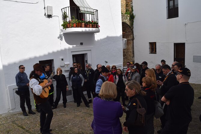 Marimantas. Private guided and sung tour. Vejer of Legends. - Legends, couplets, and the Jose factor that keeps the mood light