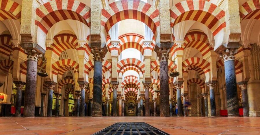 Mosque-Cathedral of Córdoba Guided Tour with Tickets - Mosque-Cathedral of Córdoba in 75 minutes, why this tour format works