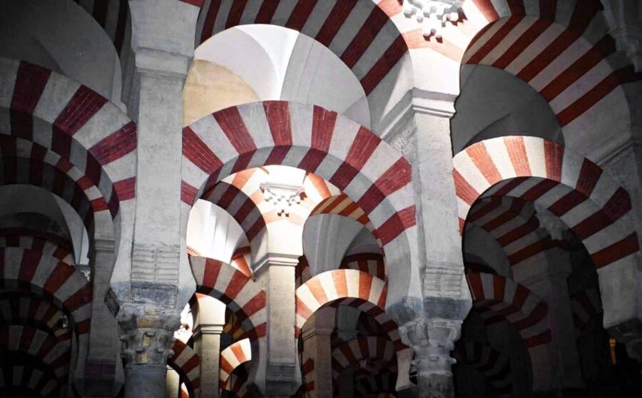 Mosque-Cathedral Small Group Guided Tour - Price and Value: Is $71 a Good Deal for This Tour?