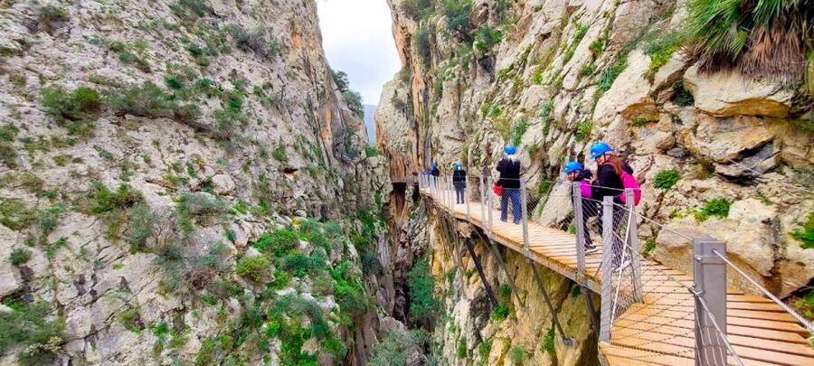 Nerja, Torrox, or Torre del Mar: Caminito del Rey Day Trip - Exiting at the south access: kiosks, toilets, and that ice-cold drink