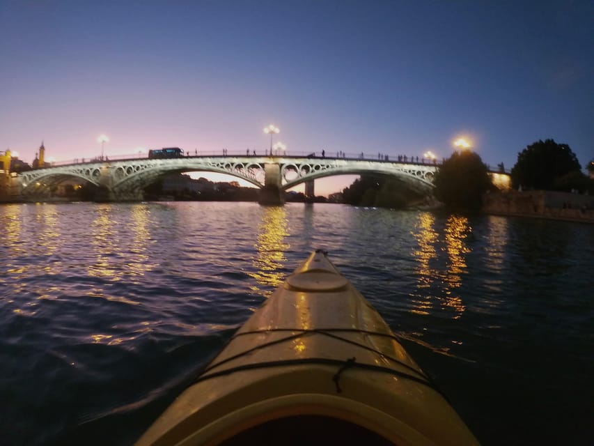 Night Kayak: Historic Seville, Triana and La Cartuja - Why Seville looks different from the Guadalquivir at night