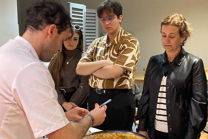 Paella Dining Experience - Finding the Meeting Point at 6:30 pm Without Stress