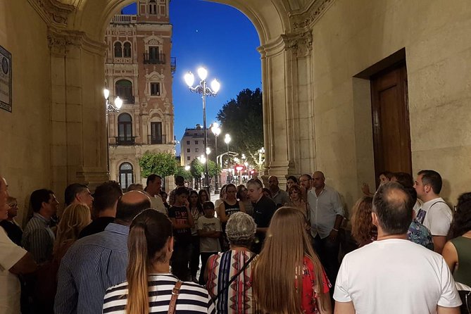 Paranormal Seville Tour in Spanish - Ayuntamiento de Sevilla stop: where the paranormal claim starts
