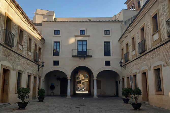 Private 2-Hour City Tour of Seville - Real Alcázar: the “keys” idea works best for first-timers