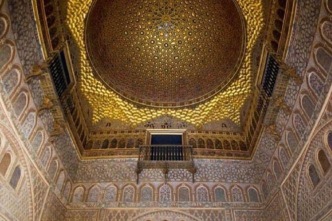 Private Day Trip from Cadiz port to Seville (tickets and transport included) - Giralda at the end: views, former minaret origins, and the climb option
