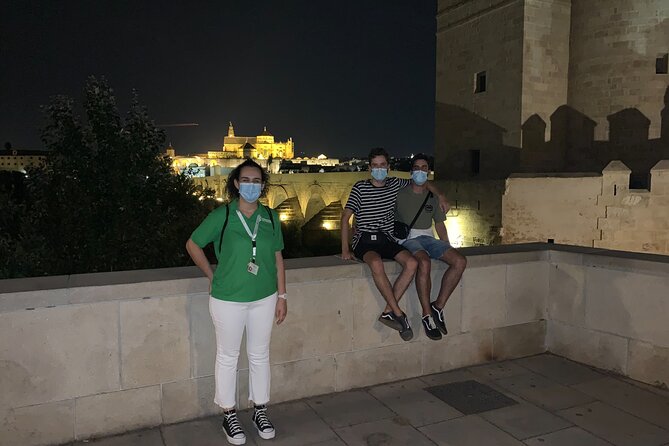 private guided walking tour of the historic center of Córdoba - Roman Bridge, Calahorra Tower, and the river story