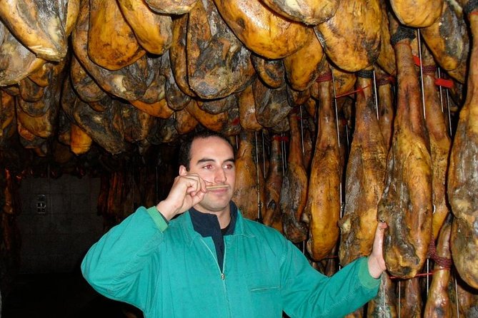 Private Iberian ham tour to the Sierra de Aracena - From Seville to Sierra de Aracena: why this route works