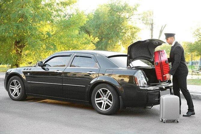 Private One-way Airport Transfer From Seville Airport To Seville - Seville Airport Transfer for $60.05, Is It Worth It?