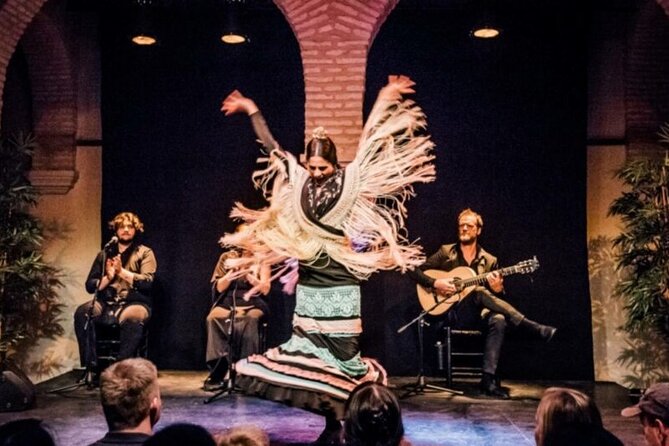 Private Seville Flamenco & Tapas Experience - Santa Cruz after the show: how the tapas stops stay fun and walkable