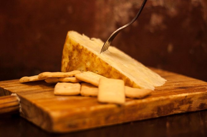 Private Seville Historical Food Tour of 15+ Tasty Hidden Gems - Quick hits before you go