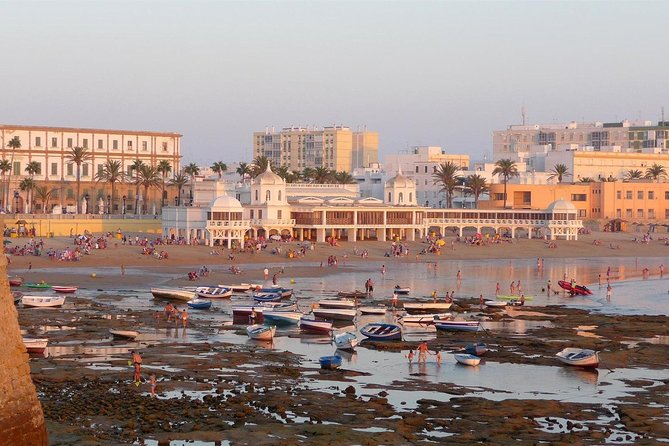 Private Tour around Cadiz including Torre Tavira - La Viña, El Pópulo, and the old-town rhythm