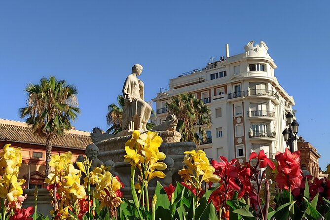 Private Tour Jewish Quarter, center and Plaza de España - City of Opera energy in the Jewish Quarter streets