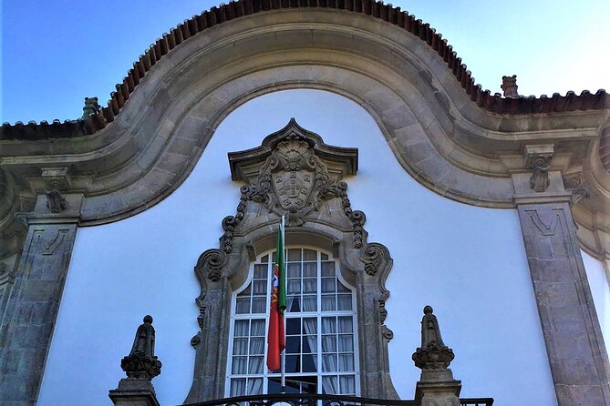Private tour of Seville highlights - Guadalquivir River Time: Betis Street Reflections and Triana in View