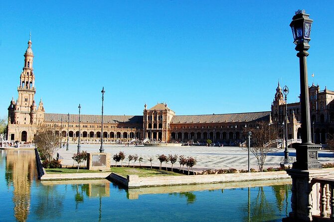 Private tour One day in Seville - A 6-hour Seville highlights sweep with an official Andalusian guide