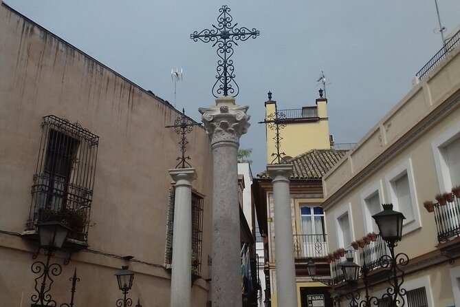 Private tour through the old Jewish neighbourhood. - Price and Value for a Private Guide in Seville