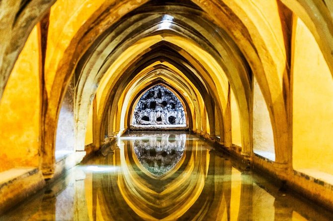 Private visit to the Alcazar and the Cathedral of Seville - Meeting on foot in Seville’s historic center