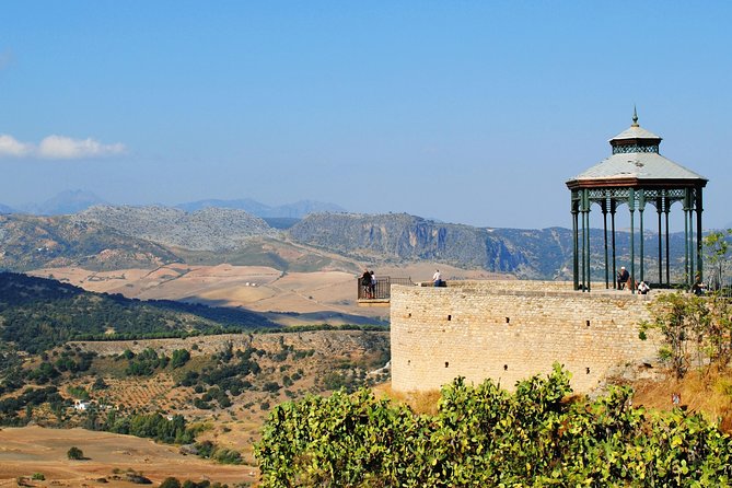 Private White Villages & Ronda Day Tour from Seville - Leaving Seville for Zahara de la Sierra, where the streets are the attraction