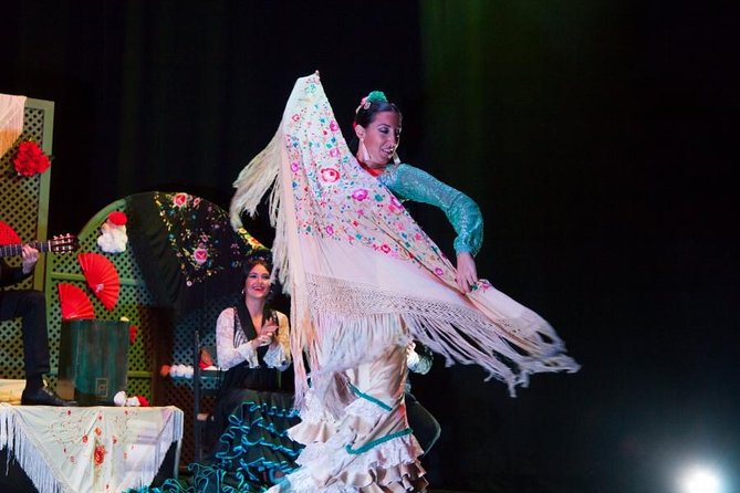 Pure Flamenco Sevilla - Tablao Álvarez Quintero: what the main stop really delivers