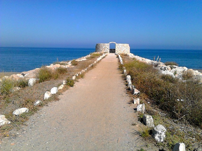 Rent a bike in Malaga - Bikes, helmets, locks, and the quick safety check