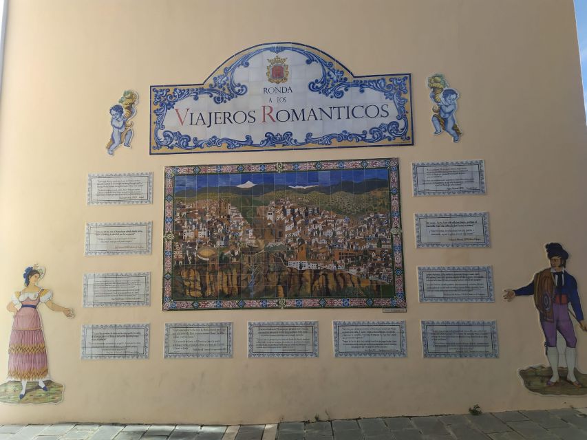 Ronda: 2-Hour Private Walking Tour - Puente Nuevo and the hanging houses: Ronda’s gorge moment