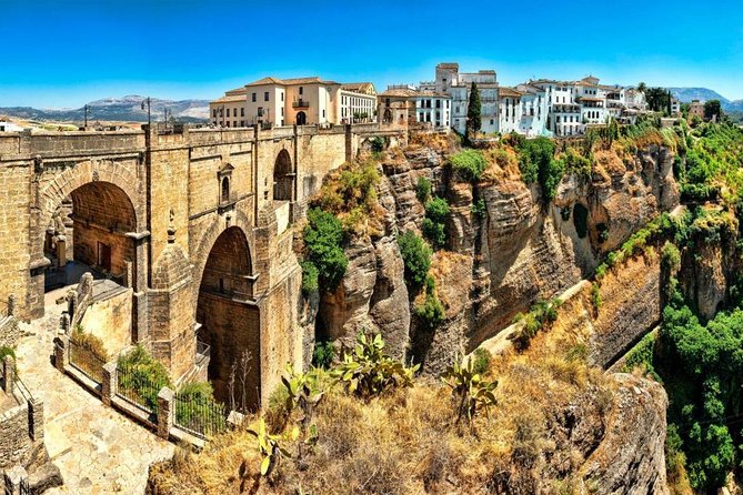 Ronda and White Villages Guided Day Tour from Seville - How This Seville Day Trip Works (Pickup, timing, and pace)