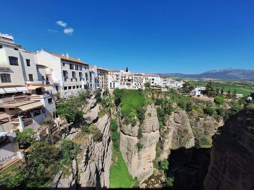 Ronda and White Villages: Small Group Day Trip Experience - Where You Meet in Seville, and Why It Makes the Day Easier