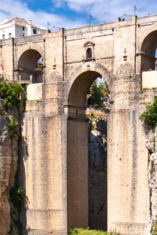 Ronda from la Costa del Sol - From la Costa del Sol to Ronda: pickup, coach ride, and first views
