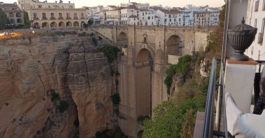 Ronda: Guided Walking Tour with English or Spanish Guide - Plaza de Toros de Ronda, Spain’s oldest bullring, explained right